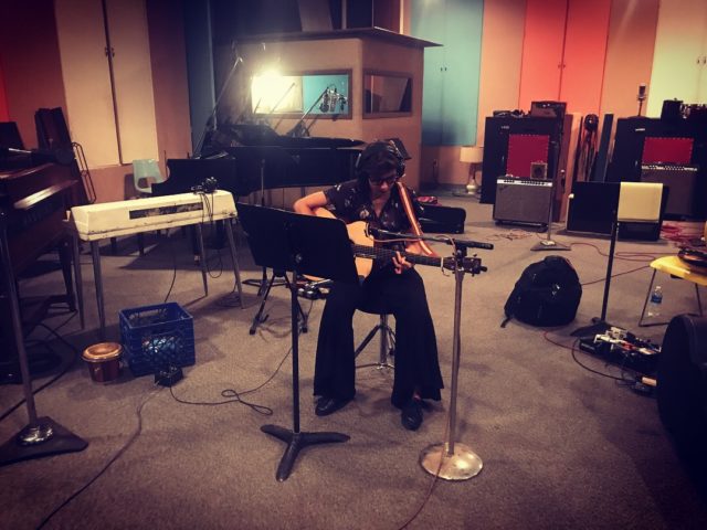 Roberta Finocchiaro in the studio in Memphis